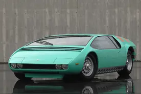 被世人遗忘的三座魟鱼，1969款Bizzarrini P538 Manta图片