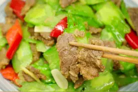 天热吃肉有讲究，遵循3多吃2少吃，应季而食平安入夏，身体好图片