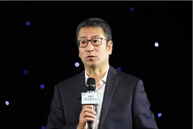 都说80后是垮掉的，没想到白岩松却说：80后，才是最艰难的一代图片