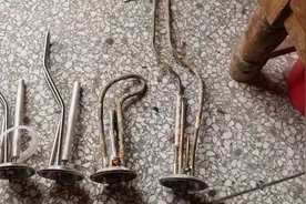 更换热水器加热管是个技术活 今天更换两根加热管赚了100元图片