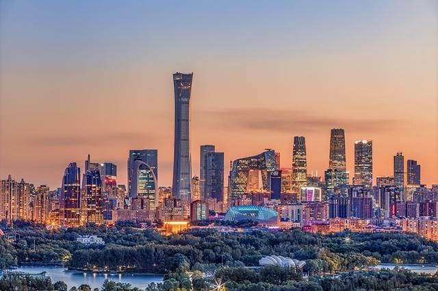 毕业生向往十大城市，青岛、成都表现亮眼，前三甲有“共通点”