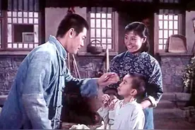 《金光大道》：张国民王馥荔主演，47年过去，6位演员新旧照对比图片