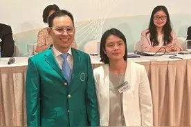 林建岳37岁次女罕露脸，任青联主席素颜出镜，四姐妹中长相最清秀图片