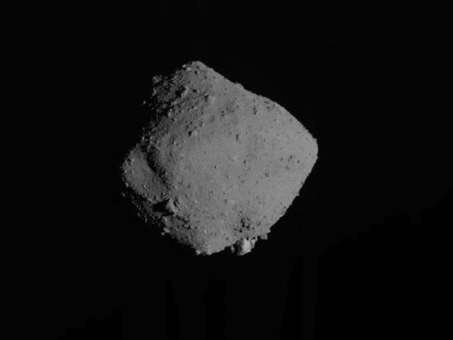 科学家首次证实，小行星上存在多种氨基酸，地球生命真来自太空？