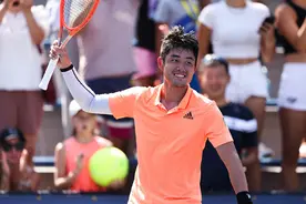 CCTV5临时调整，明晨直播郑钦文出战美网，吴易昺继续创造历史图片