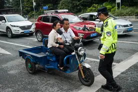 持有D驾驶证，有5种电动车可以骑，有2类不能骑，别再被罚才知道图片