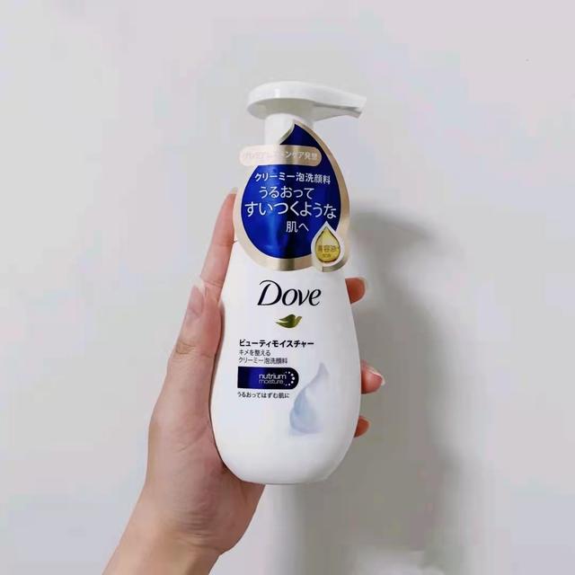 屈臣氏洗面奶红榜：珂润温和，花印清洁力优秀，多芬也不错