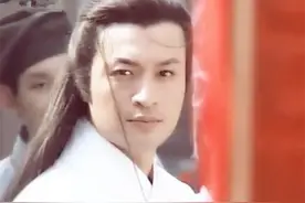 61岁马景涛疑三婚！俩儿子懒理传闻陪妈妈旅游，近照高大又帅气图片