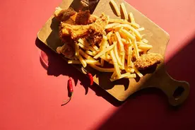 14万人数据：这种让人“上头”的食物，反而加重「焦虑」图片