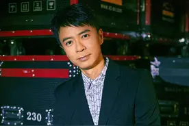 吸金王！李克勤10个月疑似吸金上千万，商演唱3首歌收6位数酬劳图片