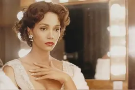 舔屏时间丨哈莉·贝瑞，好莱坞“黑珍珠”图片