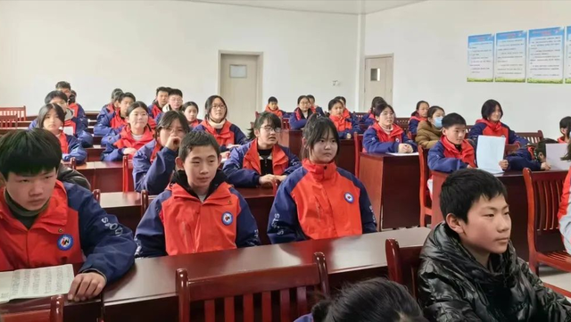 阜阳阜南经开区中心学校举行“众人皆说 成之于语”成语接龙比赛