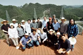 大巴车上的交流会——洪都拉斯媒体朋友在贵州都看到了什么？图片