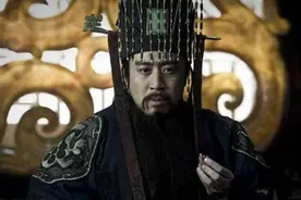 秦始皇的龙袍是黑色的，为何后来历朝历代的皇帝没人敢穿？图片