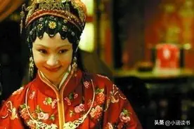 贾府里的怪规矩：主人生气，奴才好言相劝时必须下跪图片