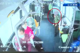 石家庄公交以真情见证着城市的文明 用行动见证着和谐的社会图片