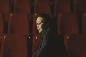 戴锦华：我骄傲于我的年轻和幼稚图片