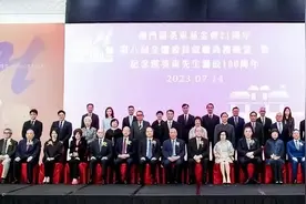 霍家人齐聚澳门，妻妾地位一目了然，霍启刚和霍启山站位是亮点图片