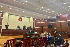 文水：聋哑人盗窃案开庭 手语老师全程翻译图片