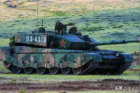 重装合成旅实力碾压，112辆99A主战坦克打底图片