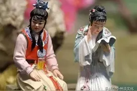 贾宝玉初试云雨情的真相图片