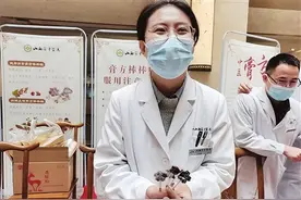 这个可以有！山西省中医院：中药做成棒棒糖 良药不再苦口图片