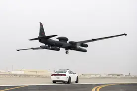 U2侦察机闯台湾海峡，长春舰严阵以待，若越线，休怪解放军不客气图片