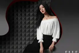 刘诗诗拽起来的样子超惊艳！穿露肩上衣秀天鹅颈，大红唇造型封神图片