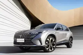 环环相扣，汽车产业地标在新区崛起图片