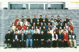 为什么我的眼里噙满了泪水？人格的力量幕后的故事......图片