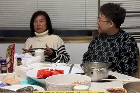 董明珠饭局私照曝光，敲醒多少人：请戒掉你的弱者思维图片