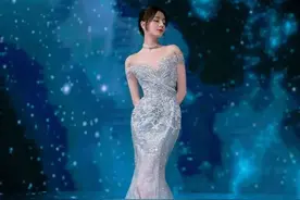 热巴细腰翘臀完美腰臀比，如何拥有美臀，分清臀型2步练图片