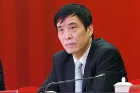 一支四川足球队，为何铁了心去湖南图片