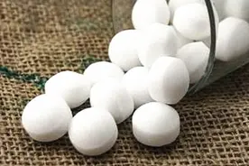 大家日常用的樟脑丸，可能有毒且致癌？如何鉴别真假樟脑丸？图片