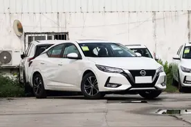 开完日产轩逸，再试标致408，发现了日系和法系的差距图片