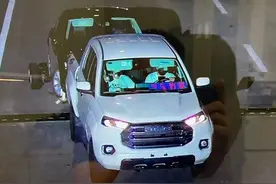 一男子贪便宜买抵押车，结果车半夜被拖车拖走！民警竭力帮助找回图片