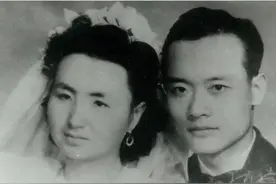 致敬！十四年后教授夫妻骨骼标本重逢讲台，这是世间最浪漫的爱情图片