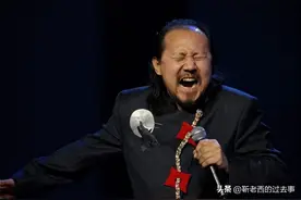 “草原歌手”腾格尔：喝酒败尽家产，妻离女逝，他如今后悔了吗？图片
