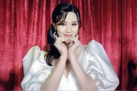 前港姐冠军不满被指雪藏，开直播怒怼媒体：真的有毛病啊图片