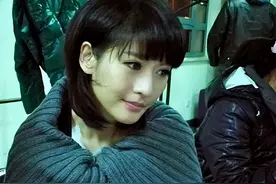 著名美女主持人：与冯小刚“夜宿”，恋上前国脚，如今44岁仍未婚图片