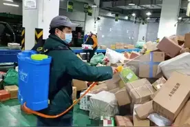 2021年最后几天，西安“封城”，背后的这一幕，感动无数人图片