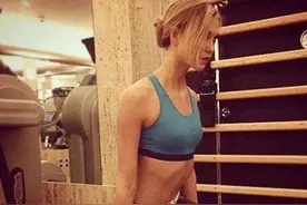 “臀部外抛”的超聪明练法！——简直眼前一亮茅塞顿开图片