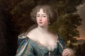 德国公主嫁进凡尔赛宫，相貌平平，嫁妆寒碜的女人如何通关？图片