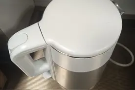 夏天一身汗酸味的尴尬和损失，就差一壶开水图片