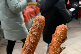 三块钱一根的淀粉肠，里面是什么肉？图片