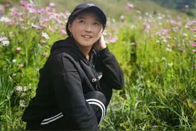 西藏的人不洗澡，难道是因为很缺水吗？藏族姑娘扎西说出真实原因图片