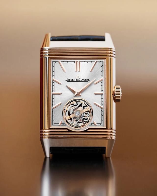 ���ҷ�ת��һ�ٷ���