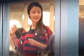 林心如霍建华庆女儿5岁生日，包场庆生好奢华，女儿罕露面颜值高图片