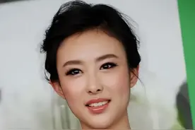 翟凌：曾是第一车模，被男友杨迪报复全网皆知，婚后生子幸福美满图片