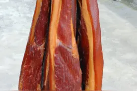 腌腊肉好吃，原来有秘诀，教你地道做法，腊肉耐放不发霉，特香图片